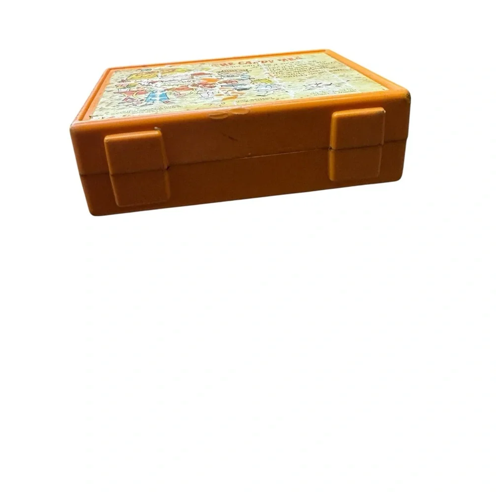 📻 Vintage Fisher Price Wind Up Radio 1978 The Candy Man Orange Toy 📻‎